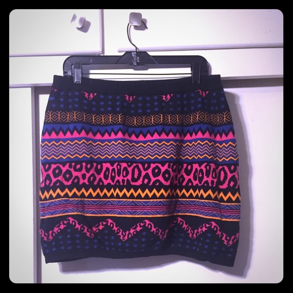 Divided Knit Mini Skirt - Picture 1 of 3